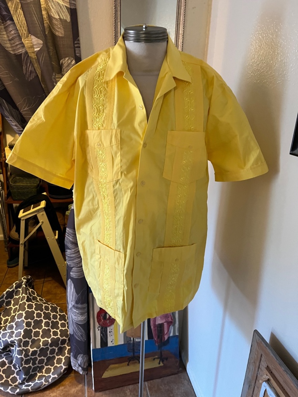 Men's Yellow Embroidered Guayabera Shirt Yellow Size L Allsense